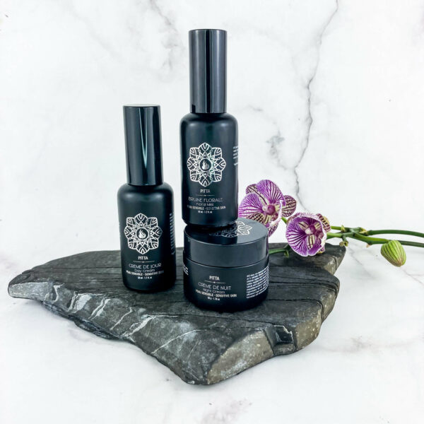 Trois produits Pitta de Kundalini Biosoins comprenant une crème de jour, une crème de nuit et une bruine florale